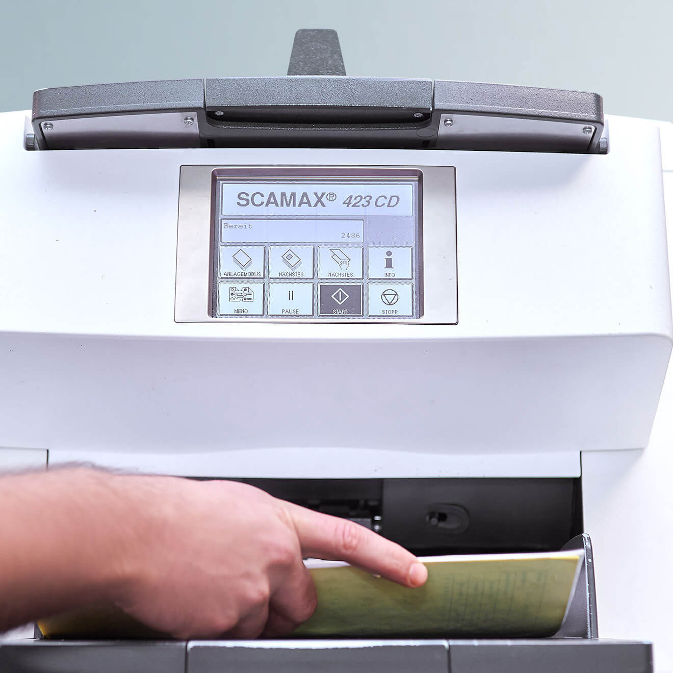 Alte Dokumente und Akten scannen und archivieren. Was kostet das?